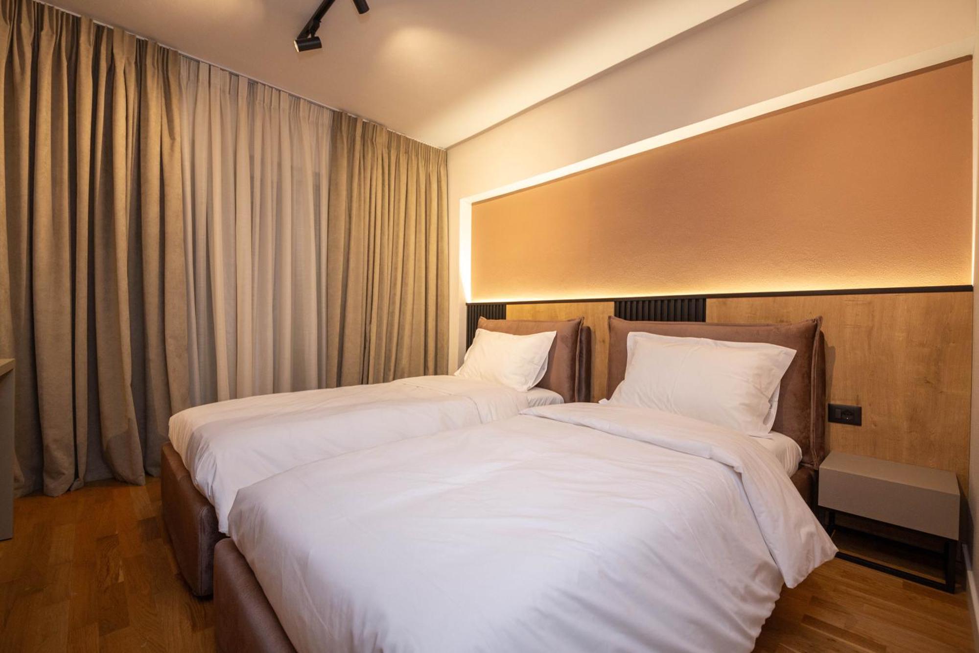 Blloku Unique Apartments 2 Tirana Bagian luar foto