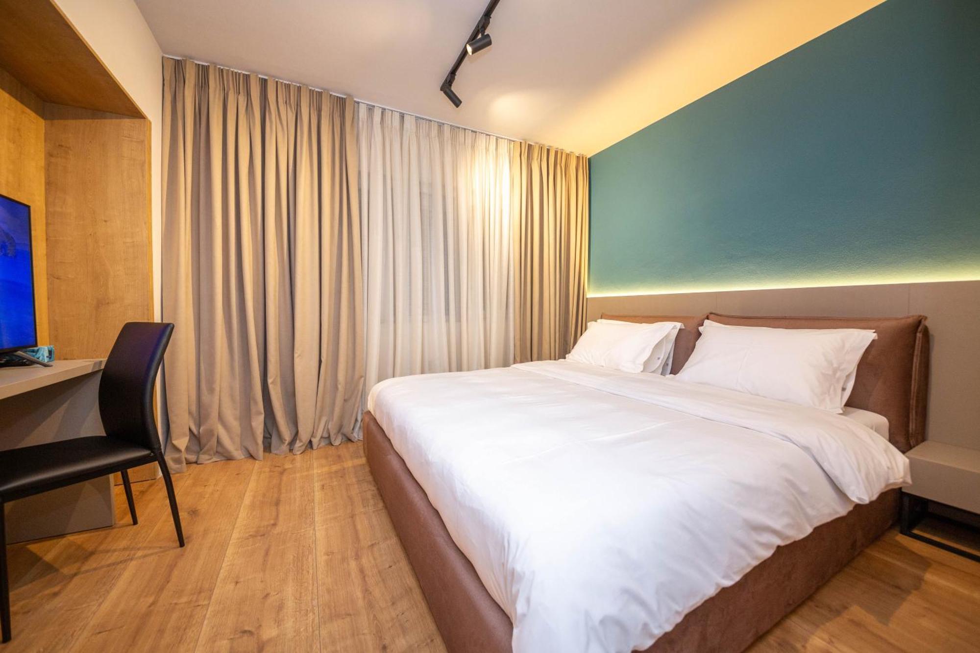 Blloku Unique Apartments 2 Tirana Bagian luar foto